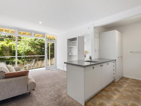 6/93 Vauxhall Road, Devonport