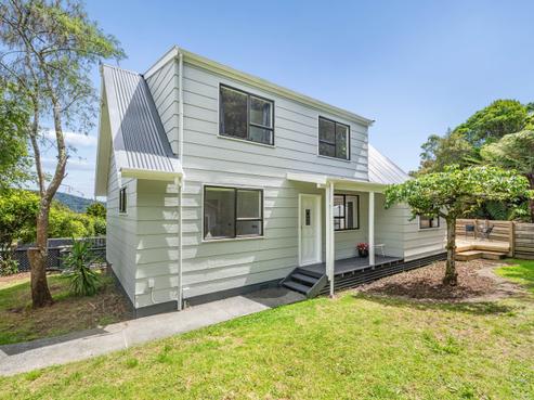 13 King Charles Drive, Kingsley Heights