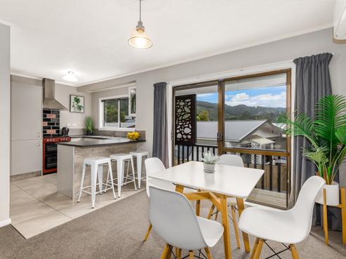 16 Crystal Grove, Birchville