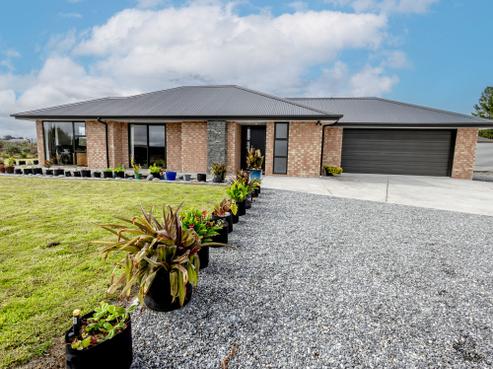 8 Pukaki Avenue, Ngahere