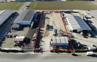 Office, warehouse and large yard