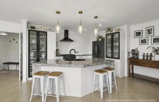 287 Lincoln Road, Inglewood