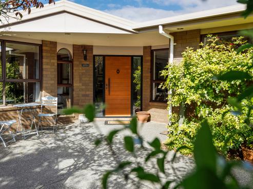 16 Springswood Grove, Springlands