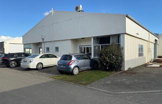 371sqm Industrial Warehouse For Lease