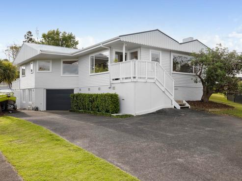 19 Marina Road, Torbay
