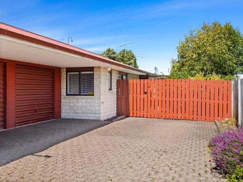 28B Churchill Street, Saint Kilda