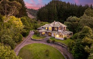 65 Valley Road, Paraparaumu