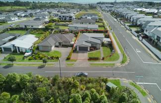 63 Angiangi Crescent, Beachlands