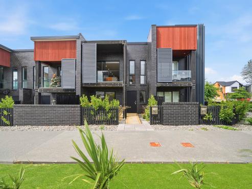 2B Longshore Drive, Long Bay