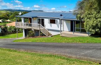 9 Empressa Heights, Helensville