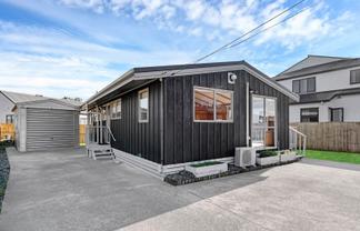 67B Manuroa Road, Takanini