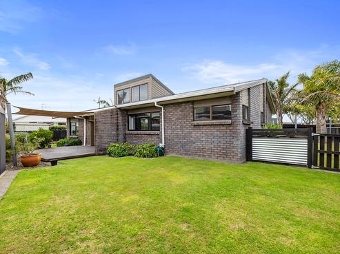 39 Tiverton Crescent, Whalers Gate