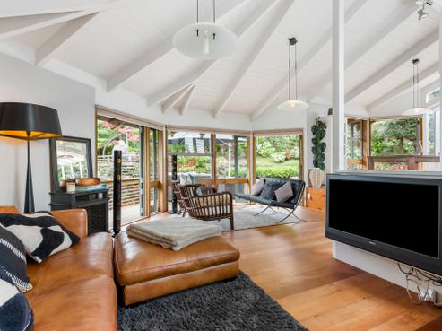 50 Braemar Road, Castor Bay