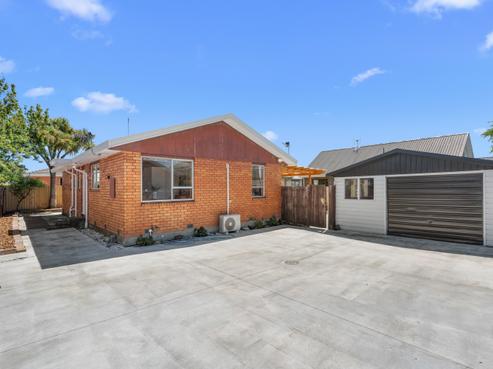2/27 Brougham Street, Addington