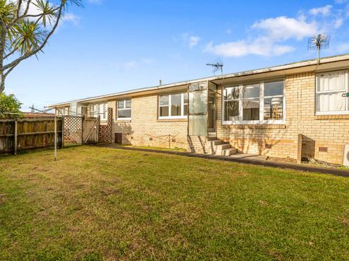 2/7 Laburnum Road, New Windsor