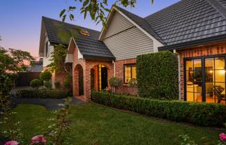 9  Kahala Place, West Harbour