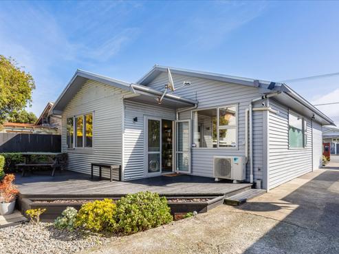 14 Jessie Street, Petone