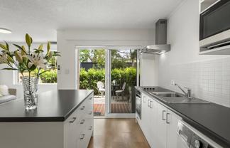 4/83 Lake Road, Devonport