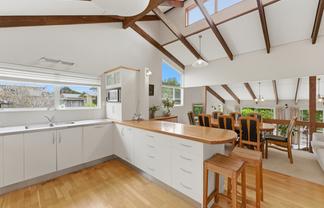 5 Magnolia Drive, Westown