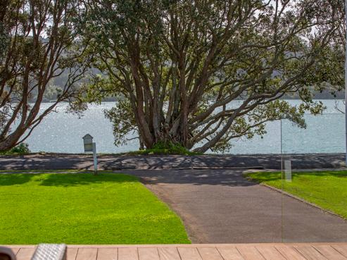 23 Cliff Street, Raglan