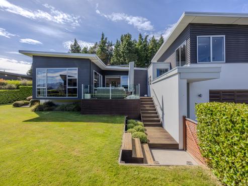 5 Pearce Place, Wanaka