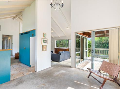 90A Atkinson Road, Titirangi
