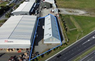 Large Warehouse with Yard Off Motorway