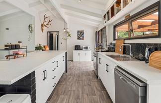 53 Mountain Road, Western Heights