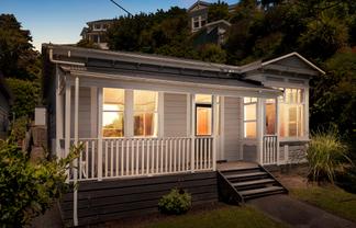 9 Laura Avenue, Brooklyn