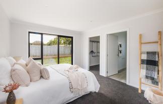  166B Bridge Street, Bulls