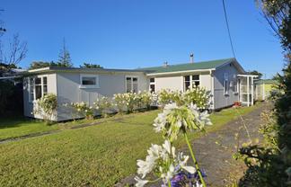 169 Kahukura Avenue, Waitarere Beach