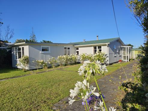 169 Kahukura Avenue, Waitarere Beach