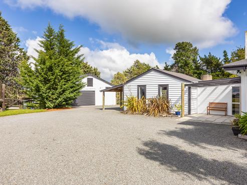 707 Loburn Whiterock Road, Loburn
