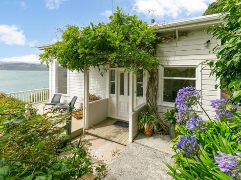 427 Karaka Bay Road, Karaka Bays
