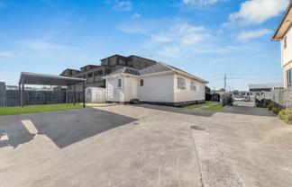 313 Great South Road, Manurewa