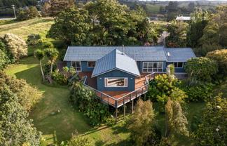 12 Whitehills Road, Waitoki