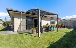 83 Ashmore Park, Carterton