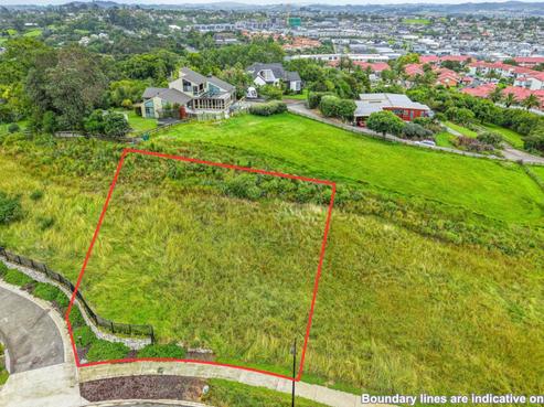 10 Awanui Road, Red Beach