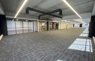 High-End, Refurbished Office – Available NOW