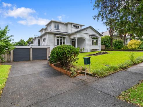 14 Gladwin Road, Epsom
