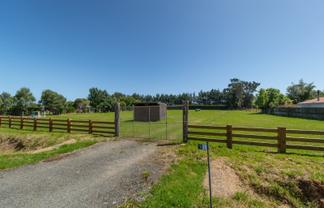 102 Aicken Road, Otatara