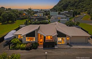 10/400 Bluff Road, Matarangi
