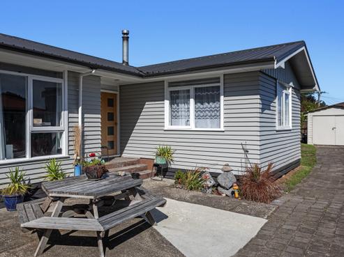 53 River Road, Kawerau