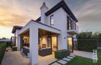 8 Tauwaka Crescent, Riverhead