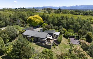 10 Hewetson Rd, Upper Moutere