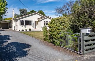 70 Park Road, Carterton