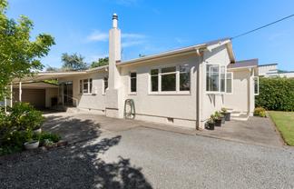 70 Park Road, Carterton