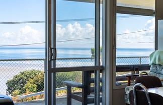 14 Bayview Road, Pouto