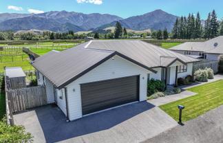 1/8 Ensor Drive, Hanmer Springs