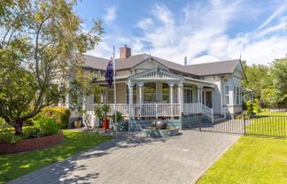 104 Kuratawhiti Street, Greytown